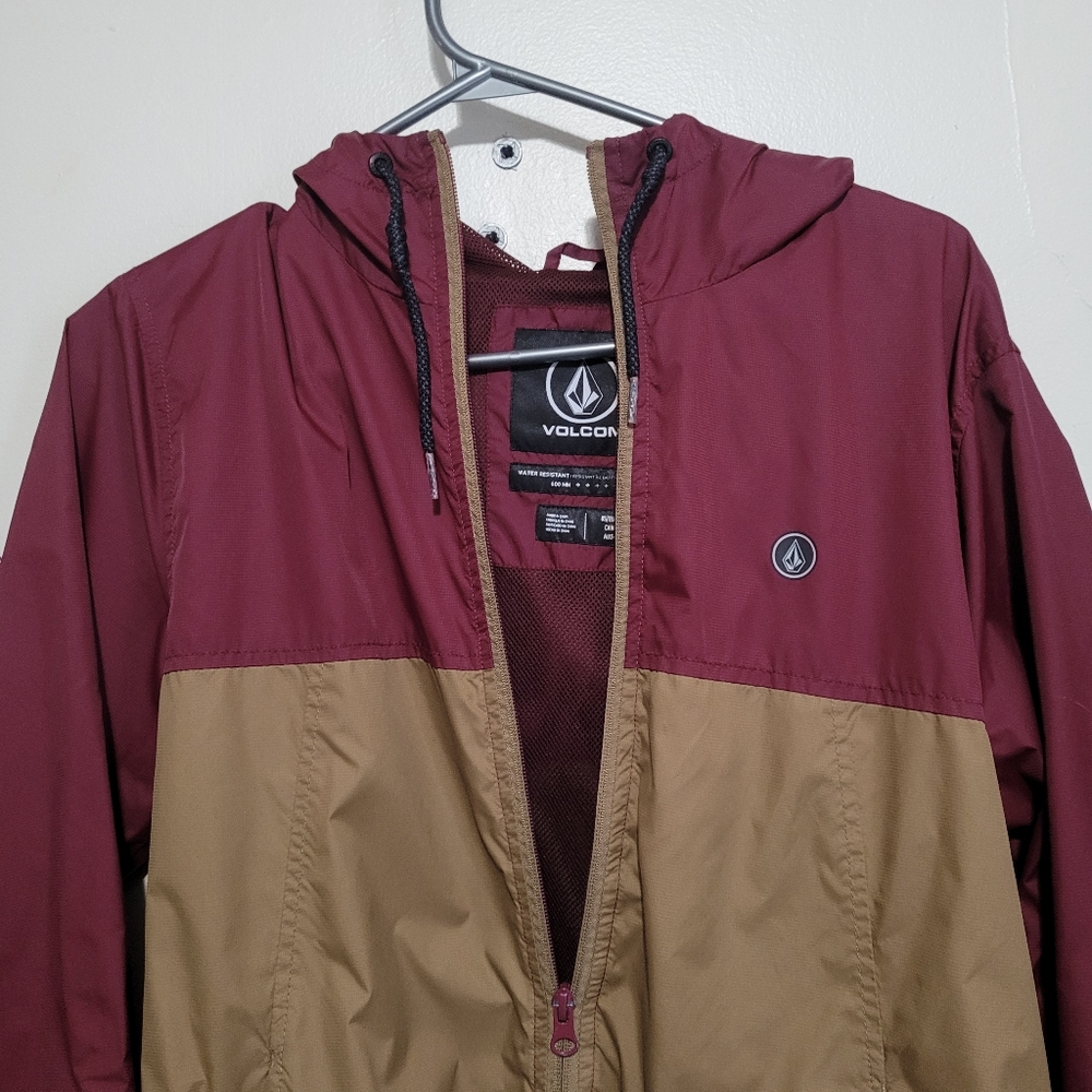 2FOR$40 Volcom windbreaker - Picture 4 of 6
